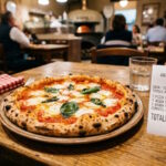 Pizza, che batosta! Quanto è aumentato il prezzo del piatto più amato dagli italiani